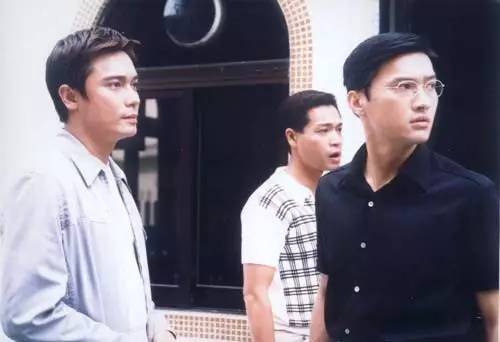 他退出娱乐圈花3年时间教儿子上厕所培养出一枚学霸