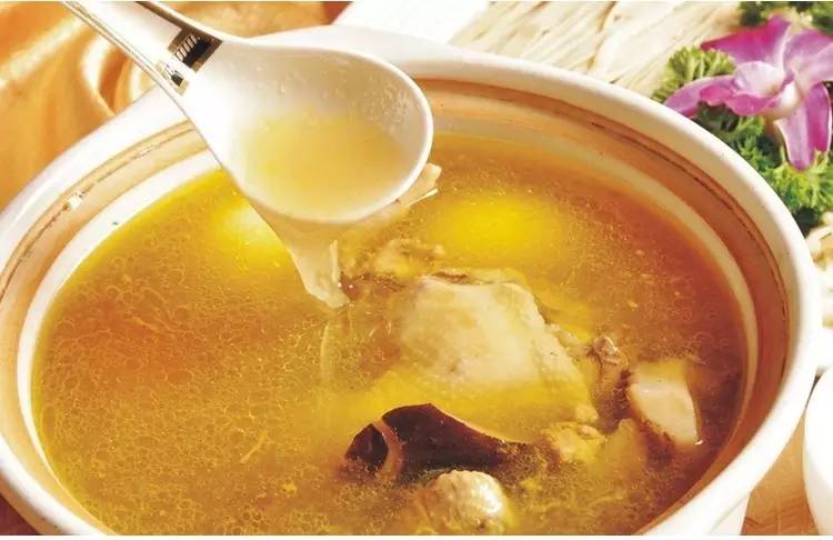 办法:喝点黄连阿胶炖鸡子黄汤,可以滋阴降火,静心安神.