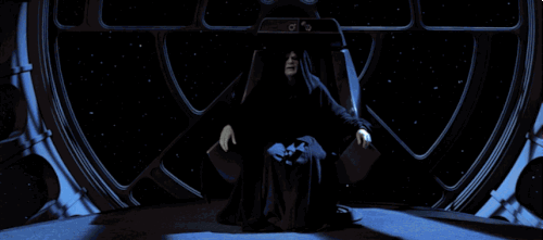 欧比旺(绝地大师)指导卢克闭上眼,并且"让你的感受释放出来";尤达大师