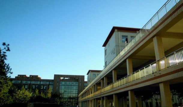 唐山一中翔云中学收费标准学费及学校简介