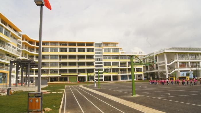 云南师范大学实验中学收费标准云师大实验中学学费奖学金
