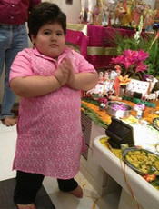 印度4岁胖仔切七成胃 顺利瘦身40斤